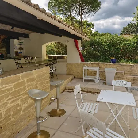 In With Jacuzzi * Salazac