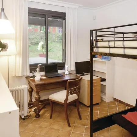 In With Jacuzzi بيت للعطل Salazac