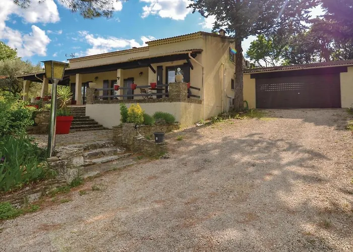 In With Jacuzzi בית נופש Salazac